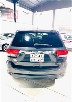 جیپ گراند شیرۆکی